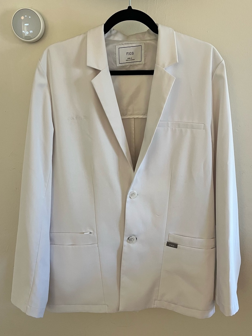 NEW FIGS Harlem Classic Short Lab Coat Men’s Medium